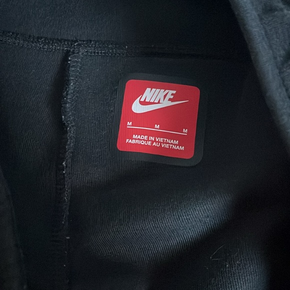 100% authentic nike tech pant joggers size Men’s Medium bundle. - Picture 12 of 15